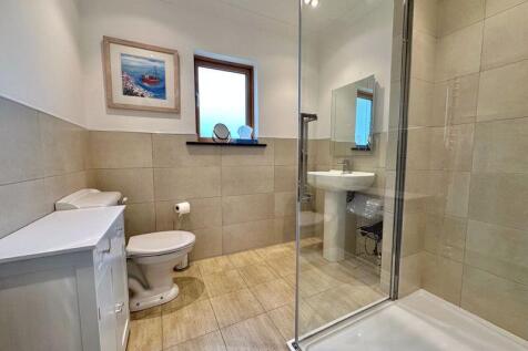 En-suite shower room