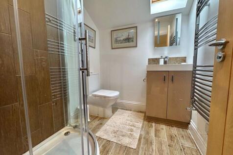 En suite shower room