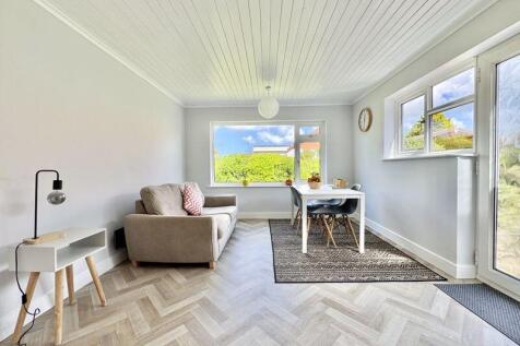 Dining / Day Room