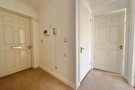 Entrance hall  of apartment