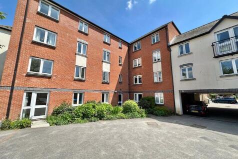 Lowen court