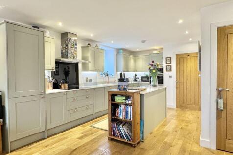 Kitchen / Dining  / Day Room