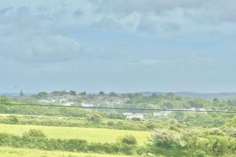 Views Towards St Day