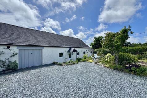 Garage &amp; Driveway Parking