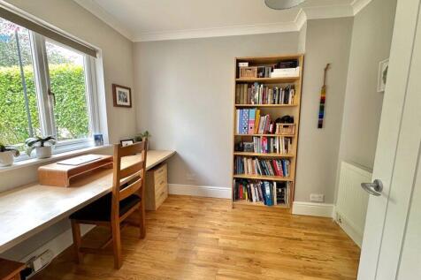 Study/flexi room