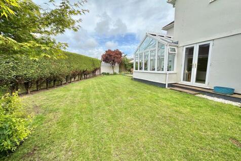 Enclosed garden