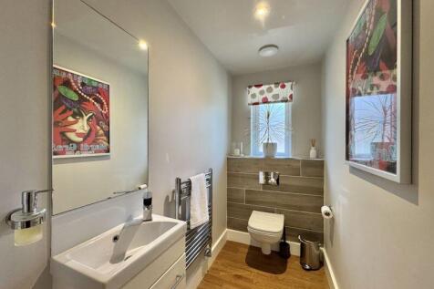 Cloakroom / WC