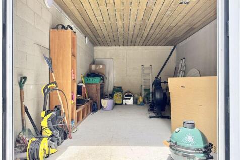 The Croft / Store