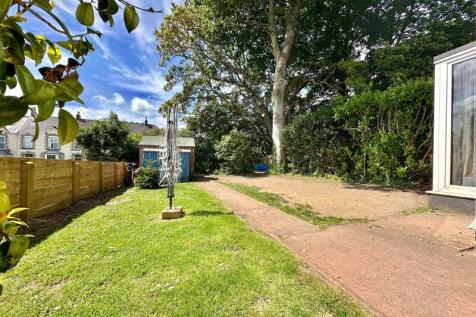 Large front garden