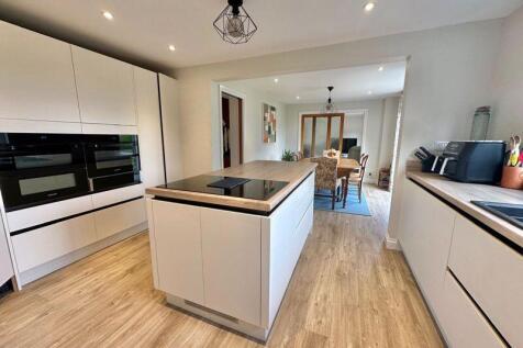 Contemporary kitchen
