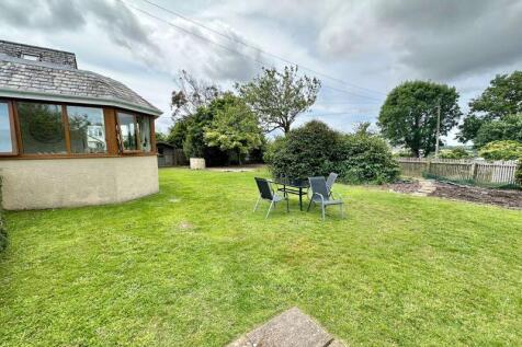 Attractive gardens