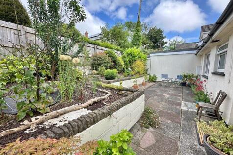Enclosed Rear garden