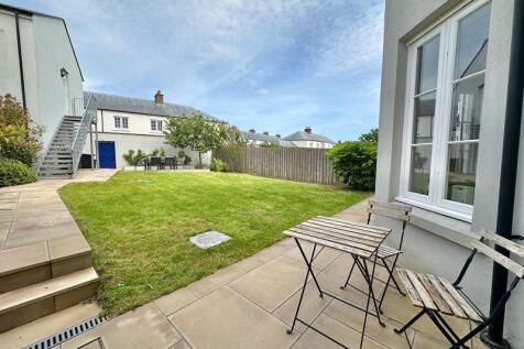 Enclosed rear garden