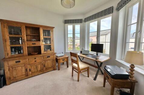 Study/ or bedroom