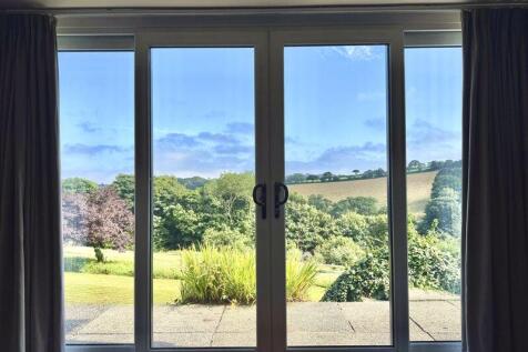 Sunny Patio &amp; View