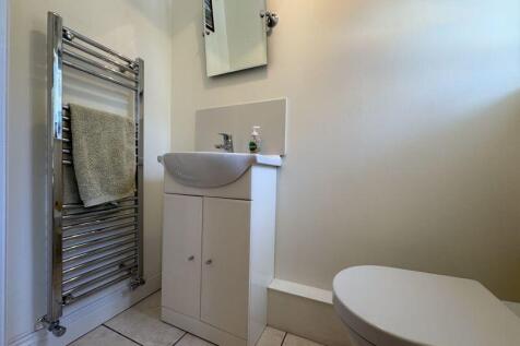 Cloakroom / WC