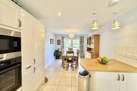 Kitchen diner