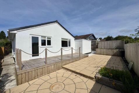 Suntrap Rear Gardens