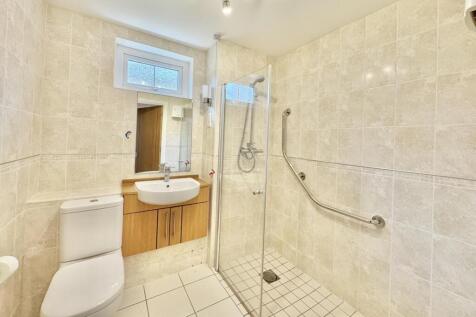 Shower Room / Wet Room