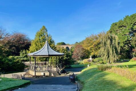 Victoria Gardens