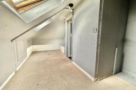 Loft Room 1