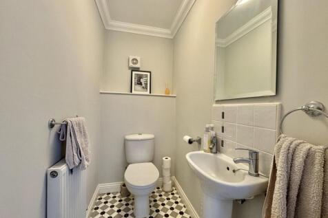 Cloakroom / WC