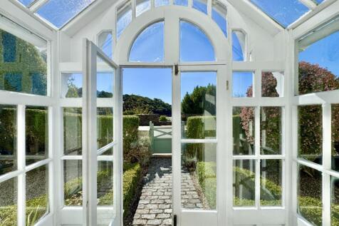 Entrance Porch