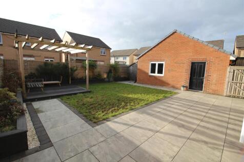 rear garden.JPG