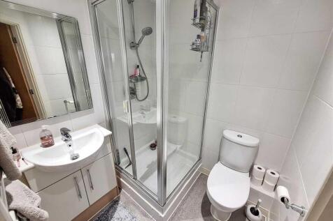 Master En-Suite