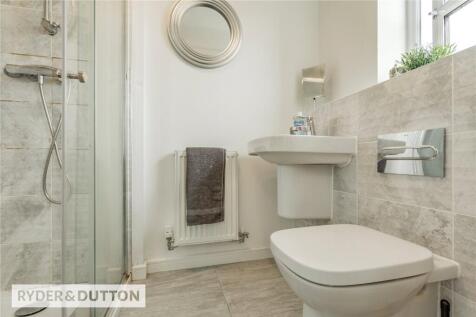 En-Suite To Bed 1