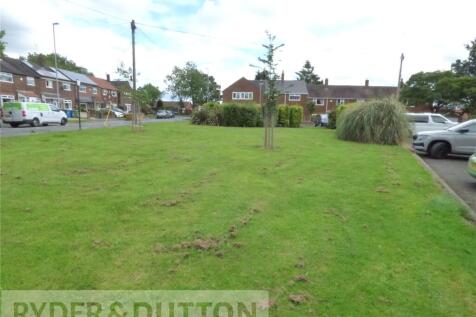 Greenery To Front