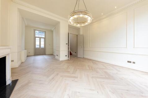 Albion Street 45 ...