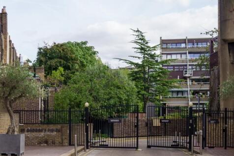 gate 