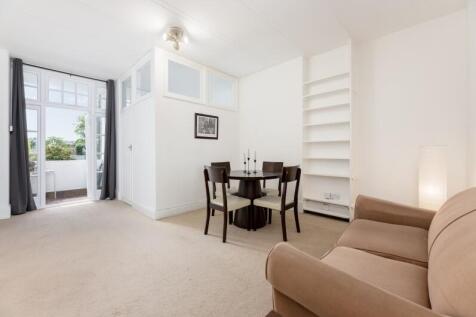 Elm Tree Court F2...