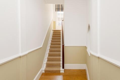 33 Conway Street ...