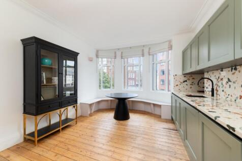 Connaught Court F...