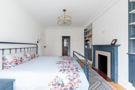 Connaught Court F...