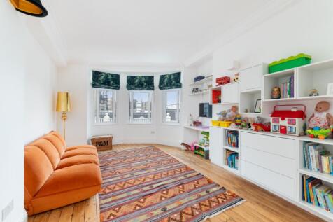 Connaught Court F...