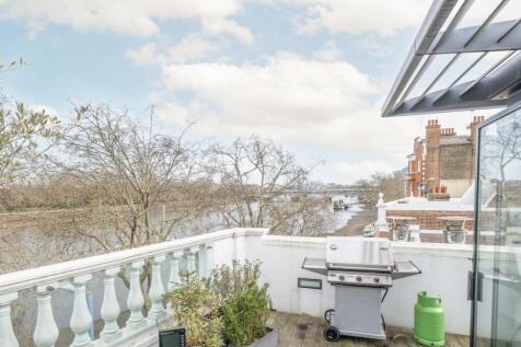 5-Embankment-0019