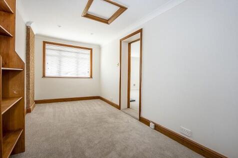 13-woodlawn-close...