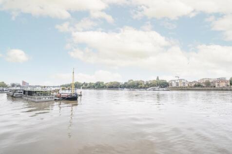 Apartment-201-9-E...