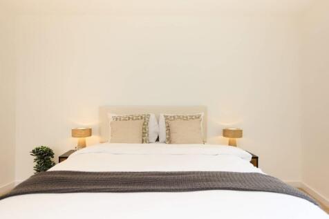 f6e8f253-d6bb-4b-...