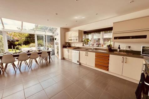 Kitchen/Family Room