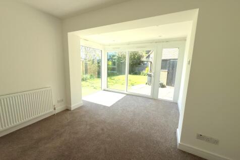 Reception/Bedroom
