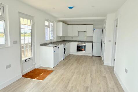Kitchen/Loung/Dining
