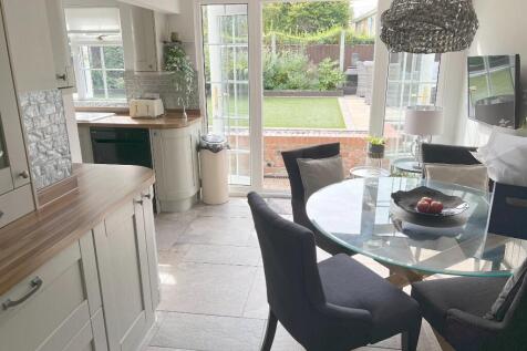 Dining/Kitchen