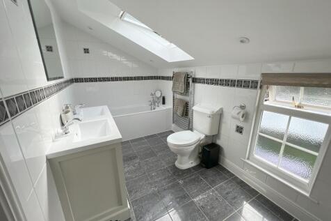 Master En-Suite