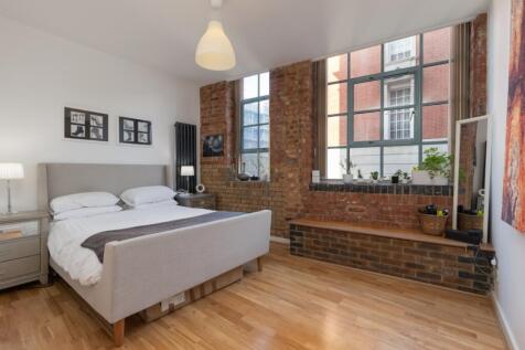 Boss House 37 - bed