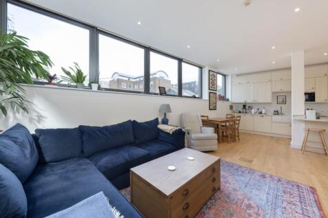 Cube House 18 (06...