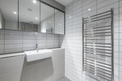 bathroom storage